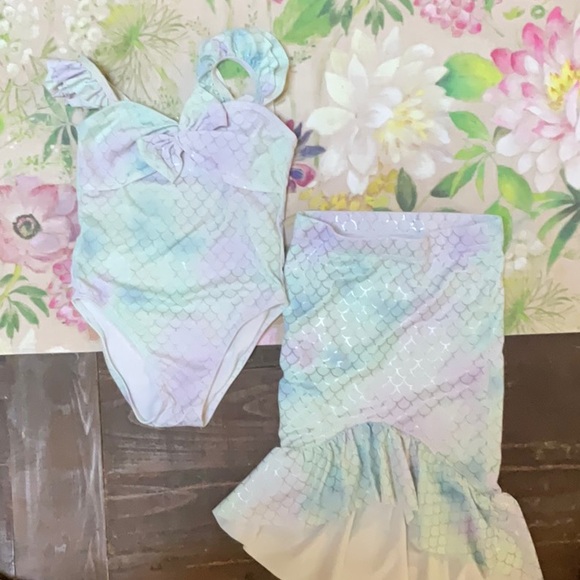 Colorful Mermaid Swimsuit Set - Picture 1 of 4